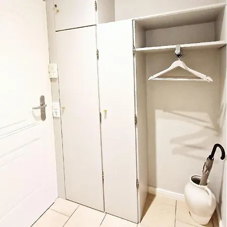 Apartment Bismarckstraße 5a, App 1 Kleine Flucht *