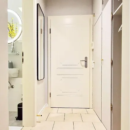 Apartment Bismarckstraße 5a, App 1 Kleine Flucht *
